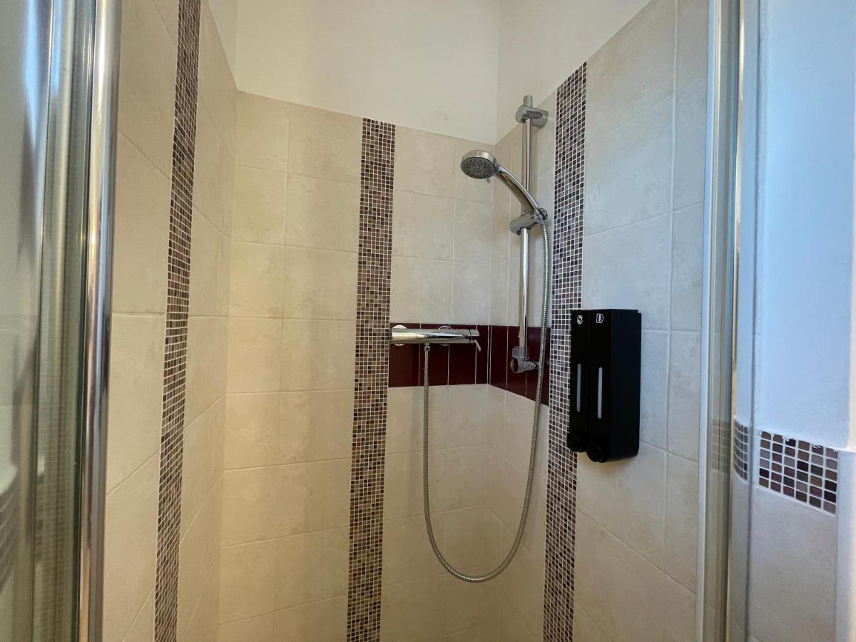 Casa Katiu' Due Camere Indipendenti In Appartamento Di 83 Mq LʼAquila Buitenkant foto